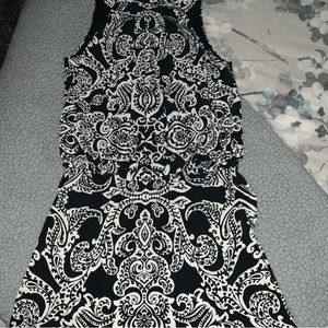 White House Black Market Beautiful Paisley Halter Dress Size ~ 6